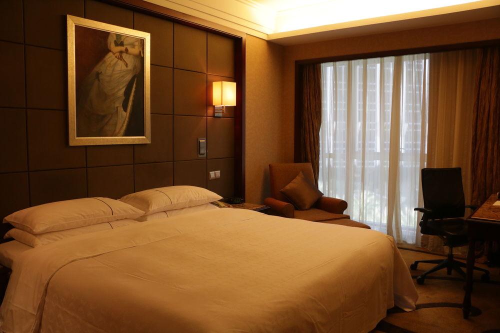 Sheraton Shenzhen Futian Hotel Exterior photo