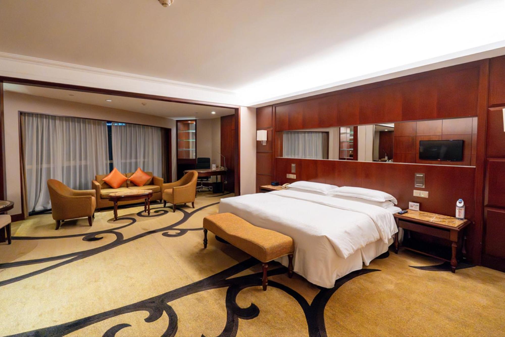 Sheraton Shenzhen Futian Hotel Exterior photo